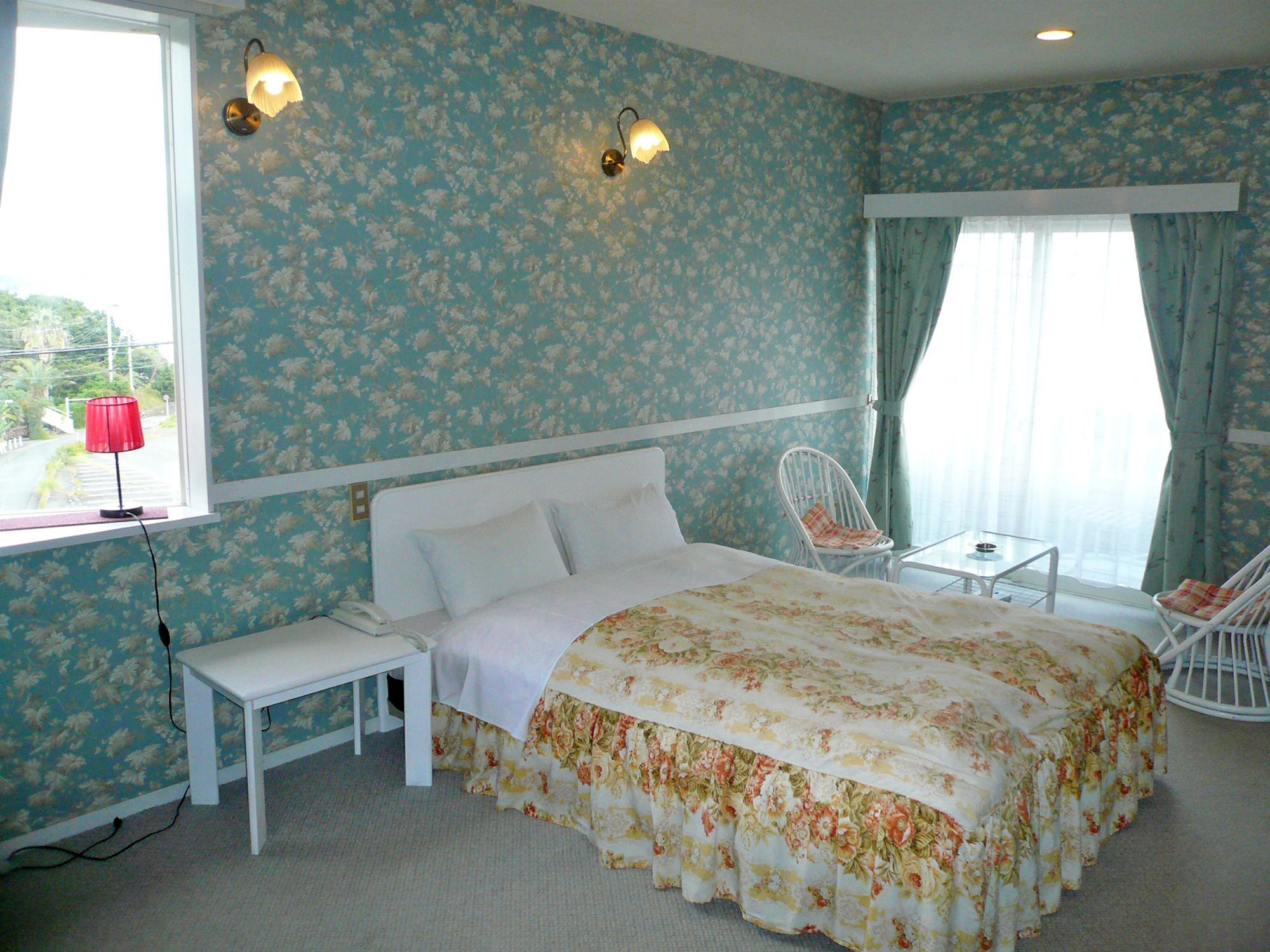 ペンション百万本のバラ "A Million Roses" Hotel Shimoda  Buitenkant foto